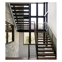 Nouveau produit : Escalier en bois massif de chêne avec contremarches en métal pour la maison
