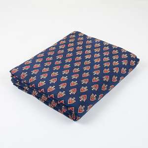 Tela de Algodón Orgánico con Estampado Ajrakh Hecho a Mano, Textil Indio Ligero para Trajes de Niñas, Camisas de Niños, Cortinas y Almohadas - Product Image 1