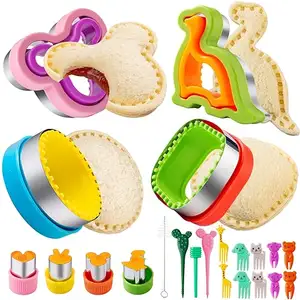 China al por mayor personalizado pequeño plástico de acero inoxidable 3D dinosaurio cortadores de galletas rodillos molde 9 Set sello en relieve