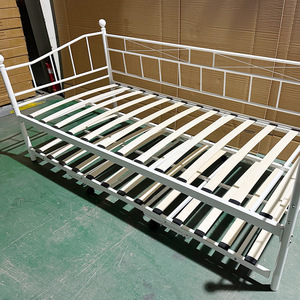 Sofá Cama Moderno de Hierro Forjado con Cama Nido Extraíble y Diseño Retráctil Tamaño Queen, Mueble de Dormitorio Modelo 985 18m - Product Image 1