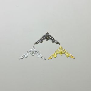 Connecteurs de bijoux triangulaires en métal Hongzun, en alliage de zinc, ajourés, décoratifs, style antique, pour la fabrication de bijoux DIY - Product Image 2