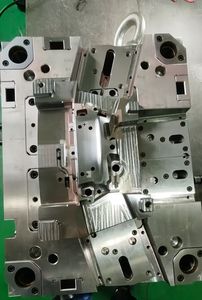 قوالب حقن ABS عالية الدقة، تصنيع قوالب معدنية، مصنع قوالب حقن فولاذية - Product Image 2