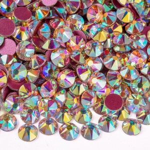 Cristales de Cristal Xirus de Alta Calidad OLeeya 2088 con 16 Facetas y Base Plana Dorada para Decoración de Uñas y Joyería - Product Image 3