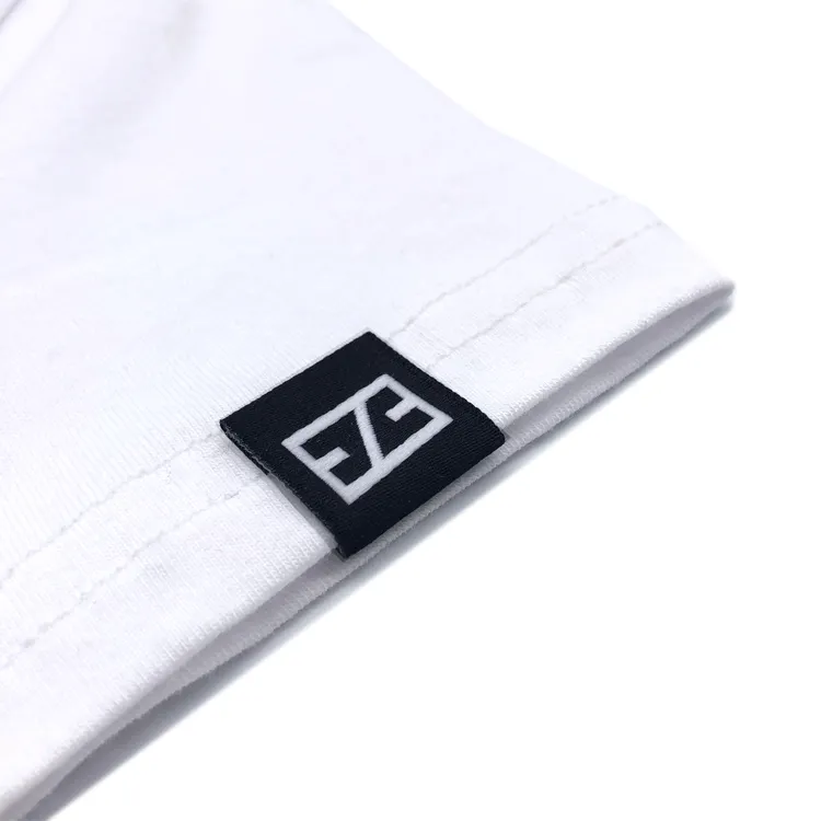 Tejido etiquetas fabricante personalizado privado propio logotipo CENTRO DE DOBLE TEJIDO dobladillo para prendas de vestir