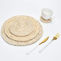 Vente en gros de sets de table ronds tissés en feuilles de maïs, résistants à la chaleur, réutilisables, sous-verres de table, décorations pour la maison, tapis de table à manger