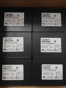 Disque SSD métallique pour serveur interne HORNG SHING utilisé MZ7L33T8HBLT-00A07 PM893 2.5 3.84T SATA 6.0Gbps - Product Image 4