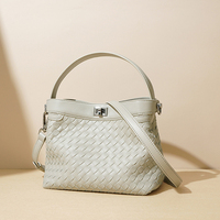 Sac cabas mini cuir tressé artisanal poignée bandoulière luxe peau mouton sac épaule fournisseur