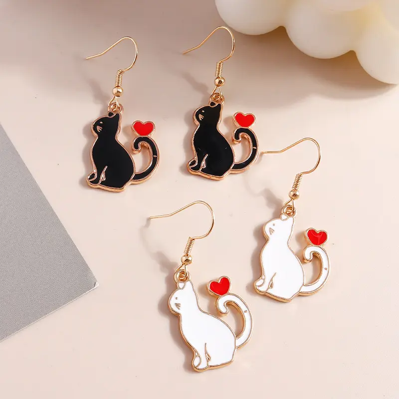Mode Damen Katze Anhänger Ohrringe Schmuck handgemachte schwarz weiß Katze Emaille Charme Designer Tropfen baumeln Ohrringe für Frauen