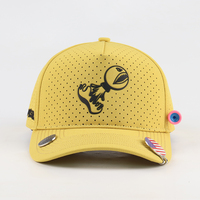 Casquette de golf personnalisée de haute qualité à 5 panneaux entièrement perforée, casquette de baseball sportive, chapeau d'extérieur imperméable avec logo en PVC et badge métallique