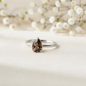 Bague en argent sterling 925 de style classique avec pierre précieuse en quartz fumé, coupe poire, vermeil éternité - Product Image 1