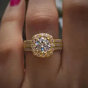 แฟชั่นใหม่เครื่องประดับเพชร Charm แหวนผู้หญิงทองแดงชุบเงินประณีตเพทายคริสตัลแหวนนิ้ว