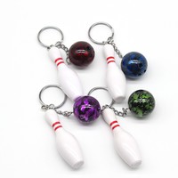 Llavero de bola de bolos al por mayor, llaveros de plástico PVC con mini pelota deportiva simulada para colgantes deportivos y anillos de llaves