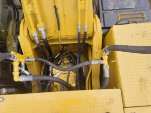 Offre Spéciale : Excavatrice sur Chenilles Caterpillar 329D2L d'Occasion Originale, 29 Tonnes, Moteur Cummins avec Boîte de Vitesses - Product Image 5