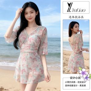 Traje de Baño de una Pieza de Chifón Floral para Mujer Yuliao, Cuello en V Profundo, Manga Corta, Transpirable, de Secado Rápido, para la Playa, Verano 2025 1 - Product Image 3