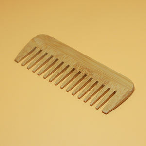 Logo personalizzato di bambù a denti larghi Styling a denti grandi pettine per la cura dei capelli biodegradabile manico in legno per Hotel Travel Salon - Product Image 5