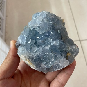 Vente en gros <span class=keywords><strong>de</strong></span> belles roches naturelles, grandes géode <span class=keywords><strong>de</strong></span> célestite bleue, amas <span class=keywords><strong>de</strong></span> <span class=keywords><strong>cristal</strong></span>, <span class=keywords><strong>pierre</strong></span> <span class=keywords><strong>de</strong></span> célestite <span class=keywords><strong>brute</strong></span> - Product Image 4