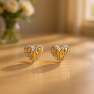 Boucles d'oreilles clous cœur E2455 plaqué or avec cristaux et strass sertis clos, bijoux romantiques et tendance, cadeau unisexe - Product Image 2