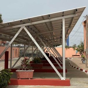 Structure de support photovoltaïque robuste en aluminium résistant aux intempéries pour carport solaire extérieur - Product Image 3