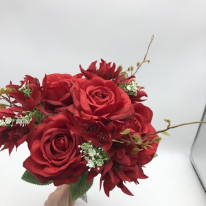 K-0060 Comprar en Línea <span class=keywords><strong>a</strong></span> Precio de Fábrica, Flores Artificiales OEM, Rosas Artificiales Realistas al Tacto, Ramo de Rosas Blancas Artificiales al por Mayor - Product Image 2