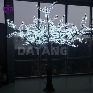 Árbol de Luz LED Decorativo con Flores de Cerezo y Pétalos Elegantes para Decoración de Jardines, Parques, Plazas y Festivales en Venta - Product Image 6