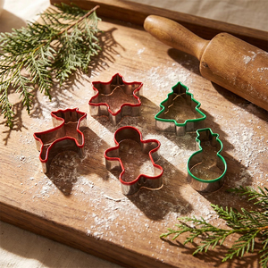 Lot de 5 emporte-pièces de Noël en acier inoxydable <span class=keywords><strong>pour</strong></span> gâteaux et biscuits, avec motifs flocon de neige et sapin de Noël, <span class=keywords><strong>pour</strong></span> <span class=keywords><strong>la</strong></span> pâtisserie - Product Image 1