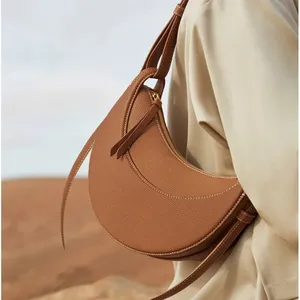 Tasarımcı Polana hakiki deri çantalar kadınlar için lüks bayanlar koltukaltı çanta zarif hilal omuz Crossbody eyer çanta