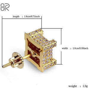 จัดส่งรวดเร็วต่างหูเพชรเม็ดกลมสีทอง VVS Moissanite ขนาด10K 14K 18K - Product Image 3