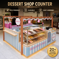 Comptoir de présentation en verre pour kiosque à desserts de centre commercial moderne, personnalisable pour l'ensemble du magasin, fonctionnel pour gâteaux, glaces et bubble tea