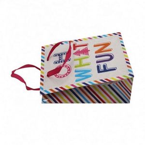 Vente directe d'usine, sac en papier cadeau personnalisé avec logo imprimé sur carton - Product Image 4