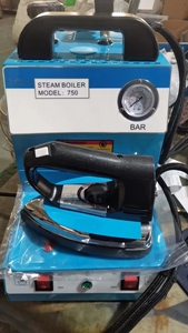 <span class=keywords><strong>Caldaia</strong></span> a Vapore Elettrica Industriale Compatta Britex BR-st-750 con <span class=keywords><strong>Ferro</strong></span> <span class=keywords><strong>da</strong></span> <span class=keywords><strong>Stiro</strong></span> Integrato - Product Image 3