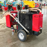 Machines compactes de scellement routier montées sur remorque avec pompe anti-colmatage pour le remplissage des rues par les agents municipaux