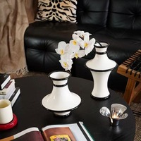 Série de carillons à vent de style chinois, vase en céramique peint à la main, conteneur à fleurs moderne et minimaliste, ornement décoratif pour le salon