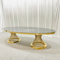 Salle de Banquet argent et or verre miroir table de mariage ovale