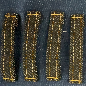 Machine à coudre industrielle à double aiguille automatique TS-254D TOPSEW pour la pose de passants de ceinture pour usine de jeans - Product Image 2