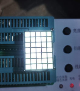 Màu đỏ dẫn ma trận 22x30mm vuông <span class=keywords><strong>5x7</strong></span> <span class=keywords><strong>Dot</strong></span> ma trận dẫn hiển thị cho thang máy - Product Image 6