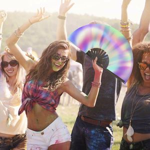 Abanico de Mano Grande Reflectante con Diseño de Araña Pintado con Efecto Holográfico, 33 cm de Alto, Premium, para Fiestas - Product Image 5