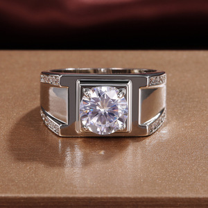 Anello F636 di Lusso con Diamante Naturale Taglio Princess, Stile Fidanzamento per Donne, Fascia in Oro 14K con Pietre Laterali - Product Image 3