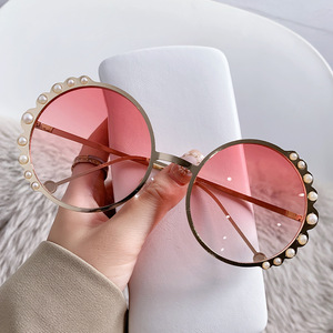 <b>Round</b> Frame Pearl <b>Sunglasses</b> Metal Gold Women's UV400 Sunshades Class 2 - Product Image 2