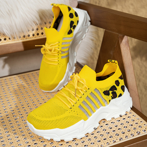 <span class=keywords><strong>Chaussures</strong></span> de course lumineuses en tricot respirant pour femmes, à semelle intérieure en EVA, personnalisables, décontractées, vente en gros - Product Image 3