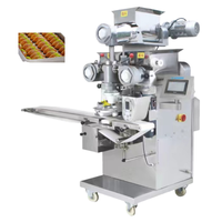 Machine de remplissage de pâte commerciale pour l'égyptien Aish Baladi avec fabricant de desserts farcis au pain sucré aux dattes