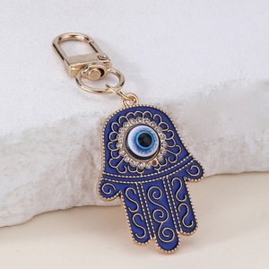 Porte-clés en alliage de zinc œil porte-bonheur en gros, breloque émaillée main de Hamsa pour sacs, clés et cadeaux porte-bonheur - Product Image 4