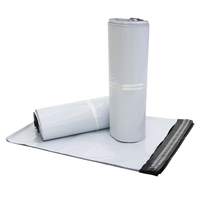 Enveloppes en polyéthylène pour l'expédition express, emballage de marchandises, sacs de colis pour coursier, pochettes postales autocollantes en plastique orange