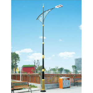 Lampadaire solaire LED en alliage d'aluminium, type III, télécommande, garantie 5 ans, pour autoroute et aménagement paysager - Product Image 1