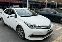 Toyota Corolla Hybride 1.8L Automatique Berline d'occasion 2018, Blanche 5 Places, Voiture Hybride Économe en Carburant pour l'Exportation