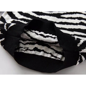 Trong Cổ Mùa Xuân Len Áo Thun Cho Bé Trai Và Cô Gái Phong Cách Mới Ấm Cardigan Với Ngựa Vằn Mô Hình Trang Phục Cho Mùa Xuân - Product Image 3