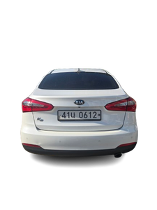 Kia K3 Sedán Usado, Empresa Profesional de Exportación de Autos de Corea, 300 Unidades Mensuales, Gasolina, Título Limpio, Tracción Delantera, Automático, Listo para Exportar - Product Image 6