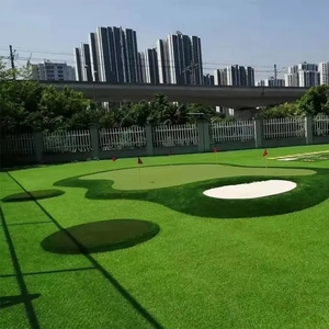 หญ้าเทียมทนทานกันน้ำเป็นมิตรกับสิ่งแวดล้อมสำหรับใช้ในบ้านสนามกีฬาและสวนเชิงพาณิชย์ - Product Image 5