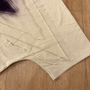 เสื้อยืดสตรีทแวร์ทรงโอเวอร์ไซส์ ผ้าฝ้ายเนื้อดี ตัดเย็บแบบปะติดปะต่อ 3 มิติ คุณภาพสูง ทรงบ็อกซี่ ครอป สำหรับผู้ชาย - Product Image 6