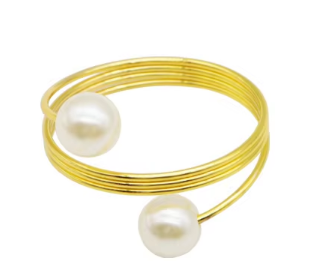 Gold two pearls