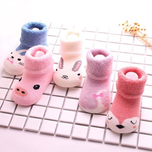 Vente en gros de chaussettes antidérapantes en coton épaissi pour bébé de 0 à 3 ans pour nouveau-né pour enfants - Product Image 4